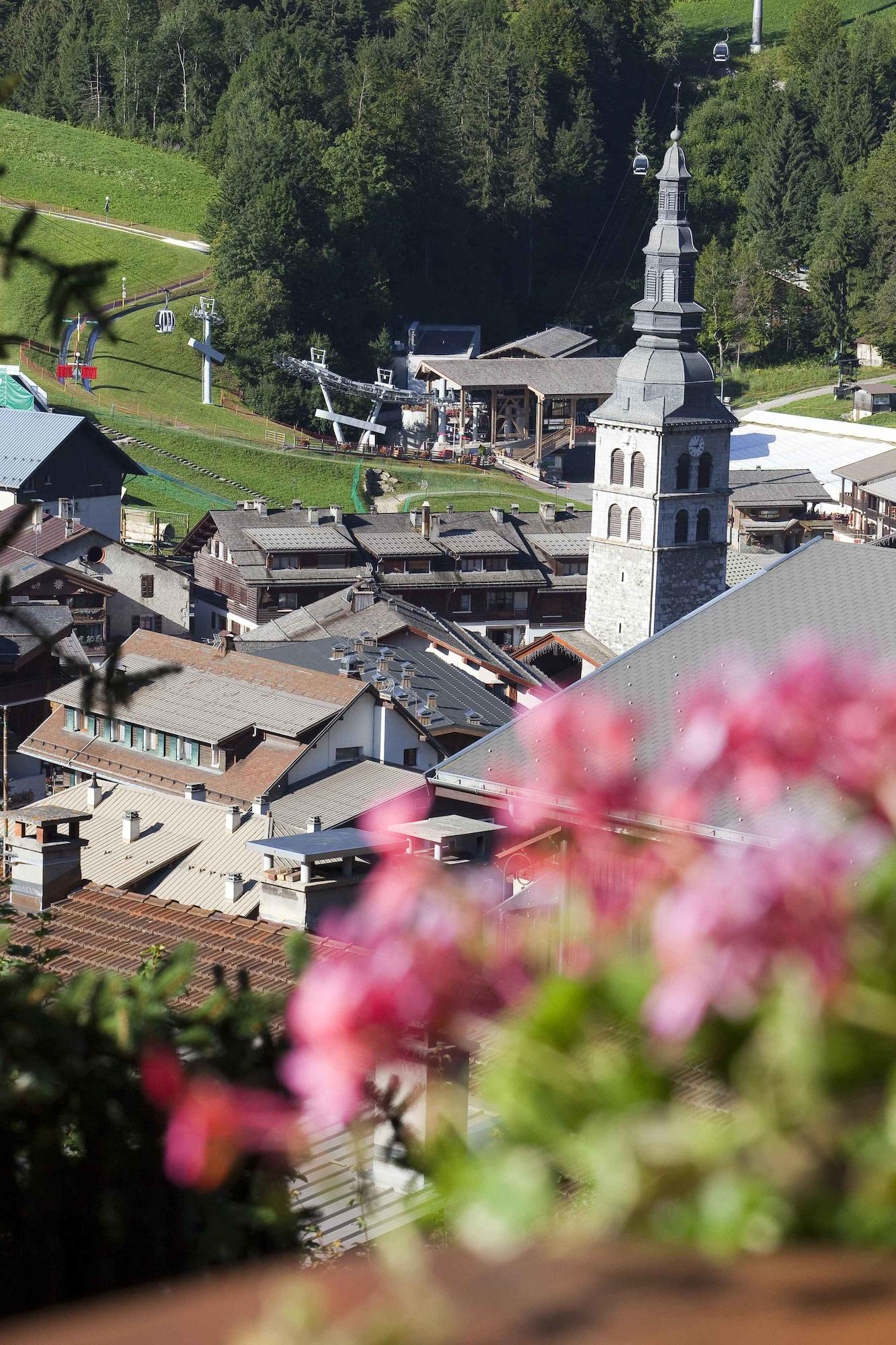 Carlina Hotell La Clusaz Exteriör bild