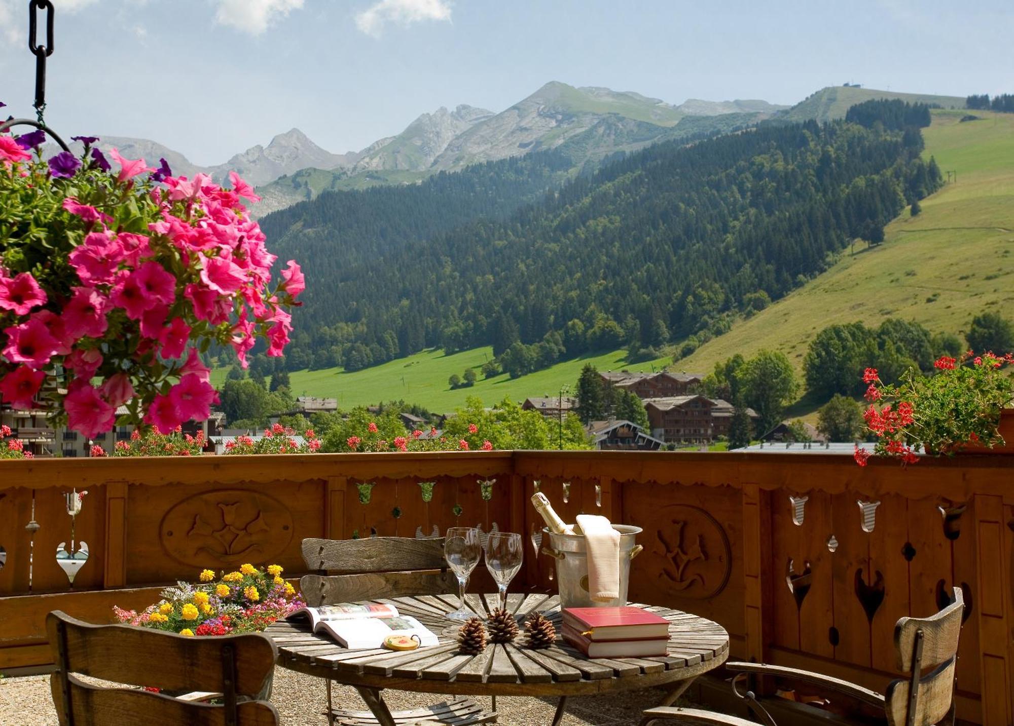 Carlina Hotell La Clusaz Exteriör bild